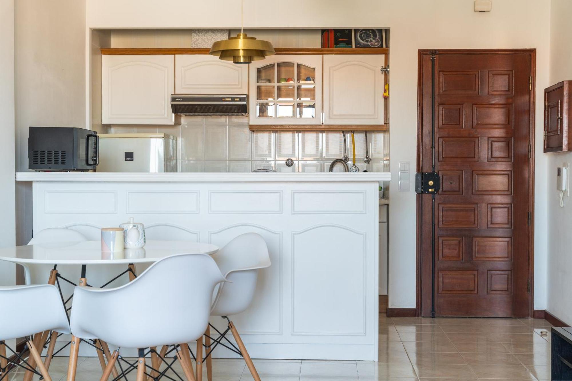 Sea View & Sundown, 150M From The Beach And Surf Spots Costa de Caparica Luaran gambar