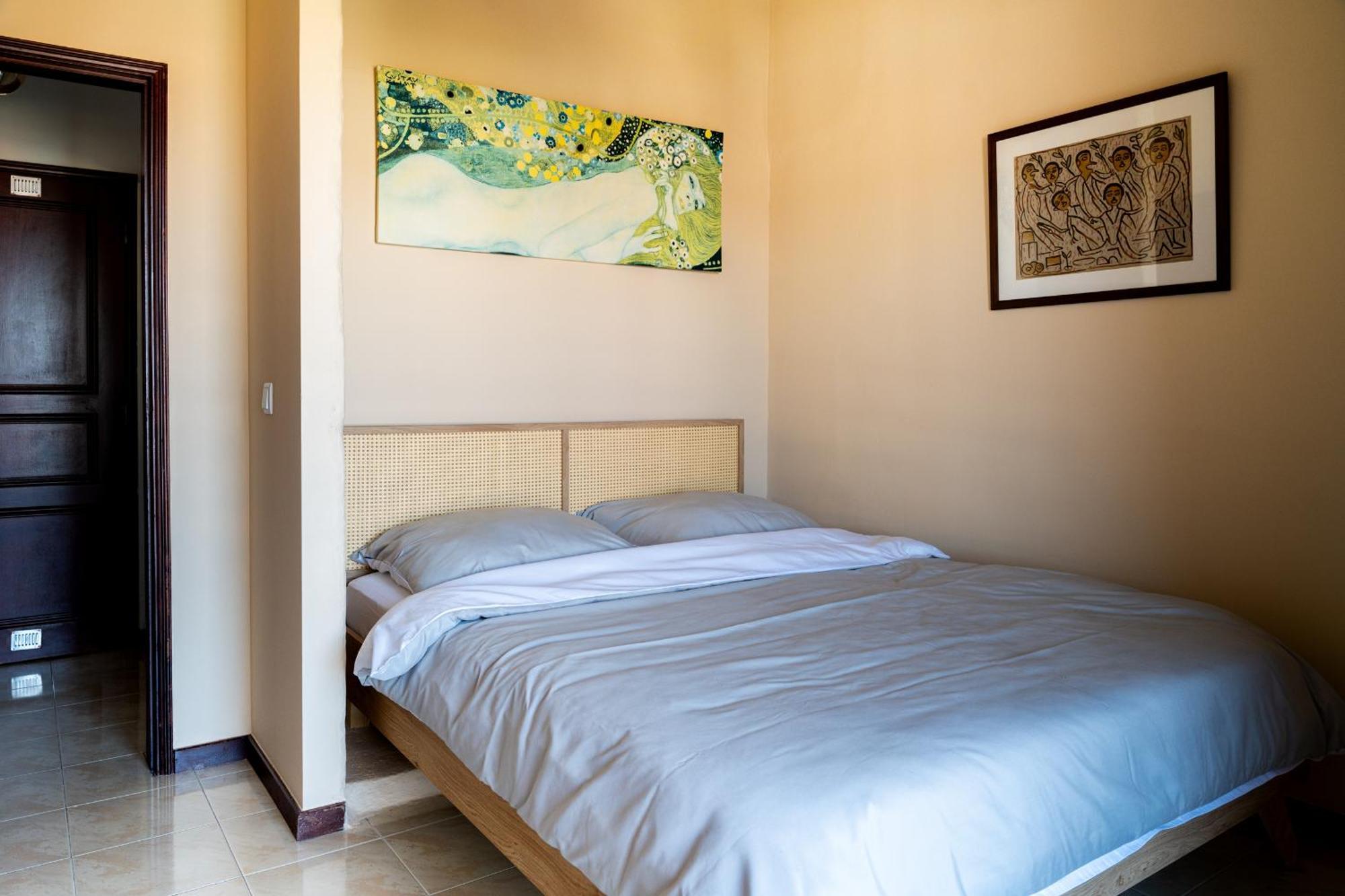 Sea View & Sundown, 150M From The Beach And Surf Spots Costa de Caparica Luaran gambar