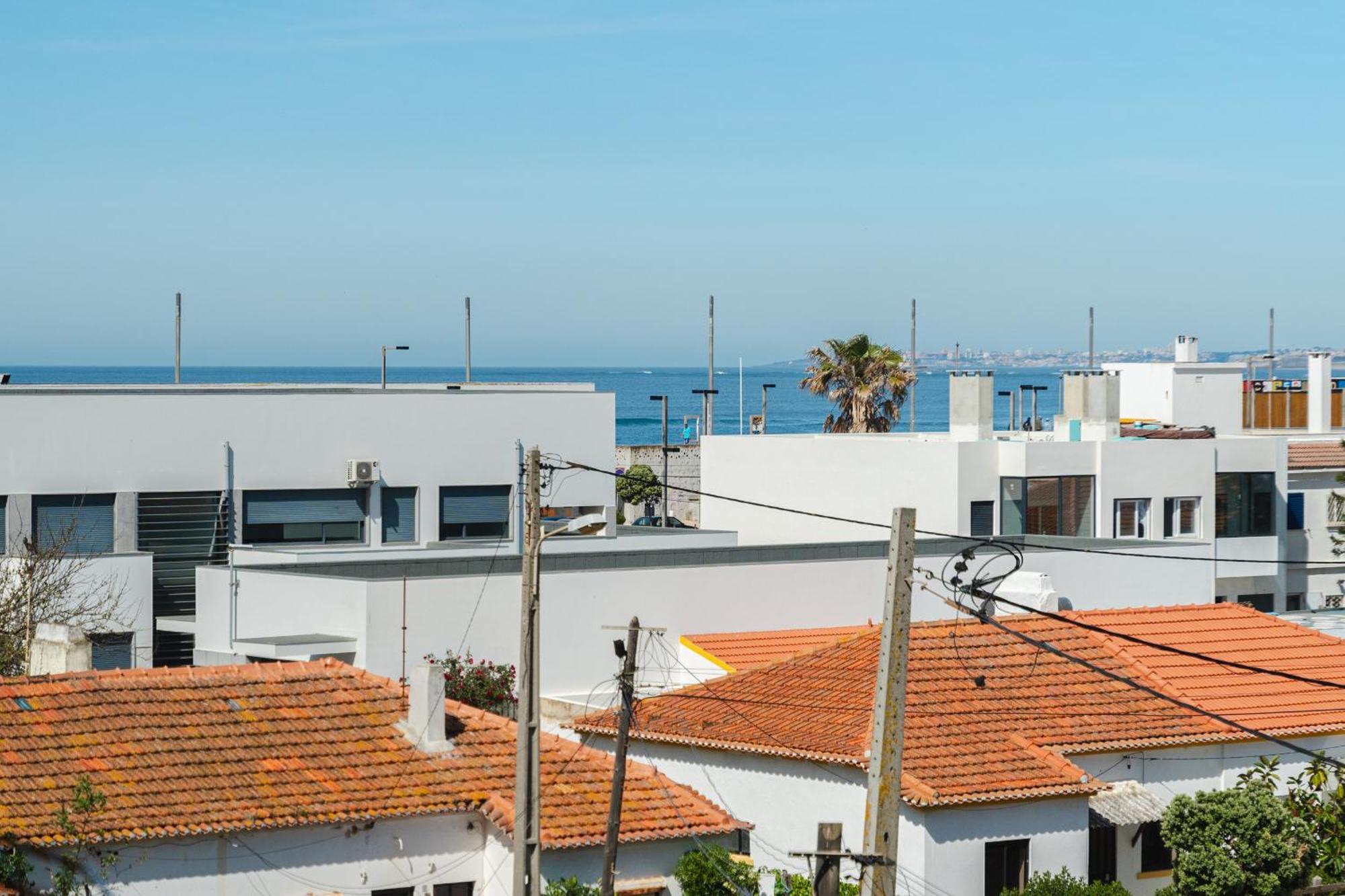 Sea View & Sundown, 150M From The Beach And Surf Spots Costa de Caparica Luaran gambar