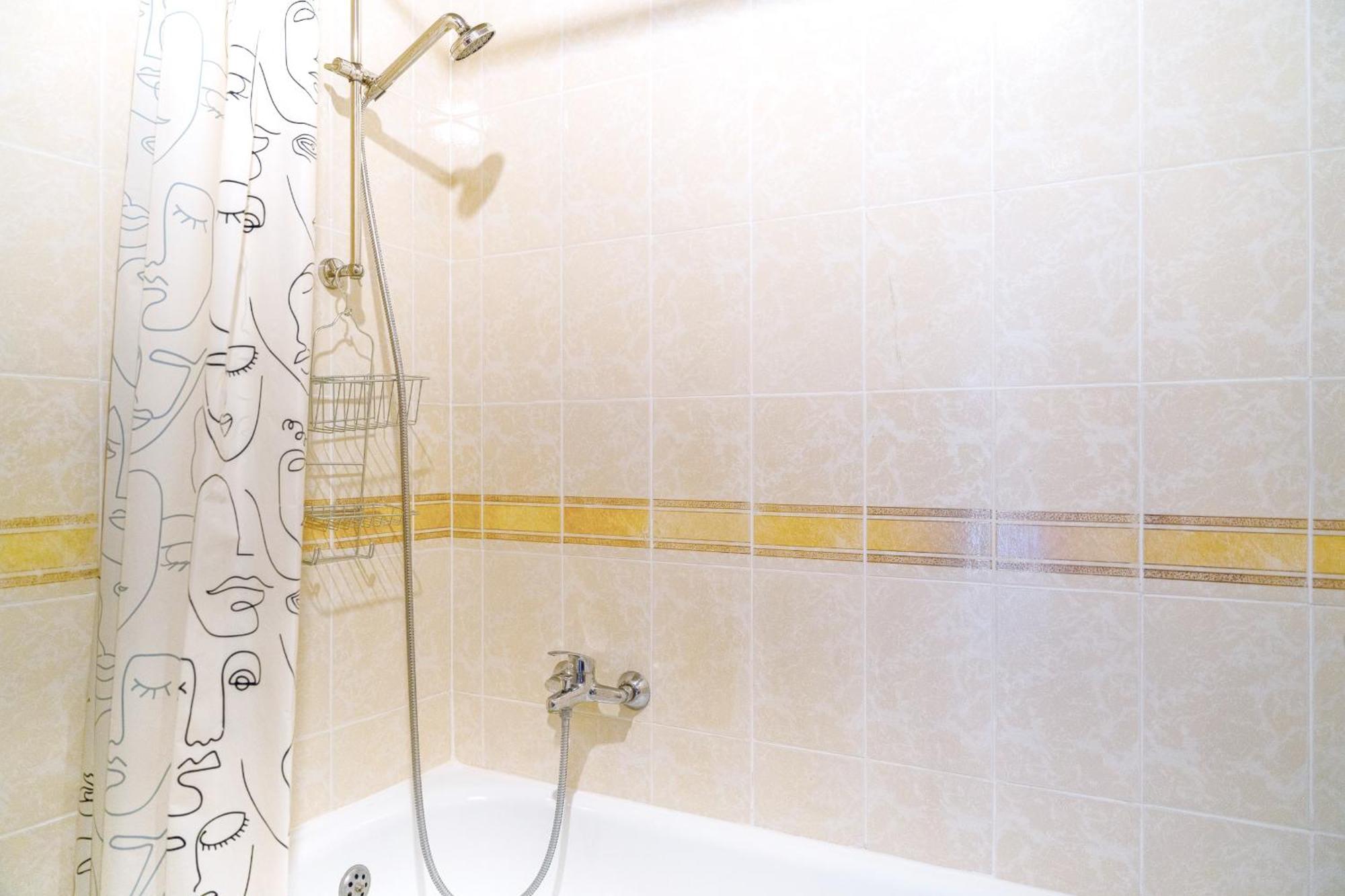 Sea View & Sundown, 150M From The Beach And Surf Spots Costa de Caparica Luaran gambar